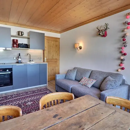 2 Pieces 6 Pers. Aux Allues - Skis Aux Pieds, Proche Commerces, Balcon, Wifi. - Fr-1-182-188 * Meribel