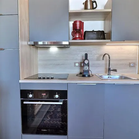 2 Pieces 6 Pers. Aux Allues - Skis Aux Pieds, Proche Commerces, Balcon, Wifi. - Fr-1-182-188 * Meribel
