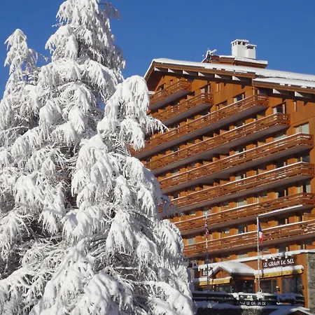 2 Pieces 6 Pers. Aux Allues - Skis Aux Pieds, Proche Commerces, Balcon, Wifi. - Fr-1-182-188 Apartment