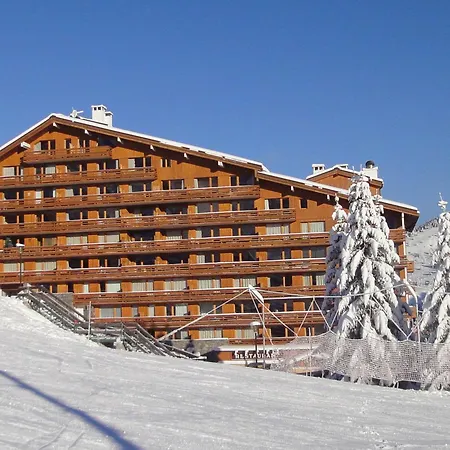 2 Pieces 6 Pers. Aux Allues - Skis Aux Pieds, Proche Commerces, Balcon, Wifi. - Fr-1-182-188 *