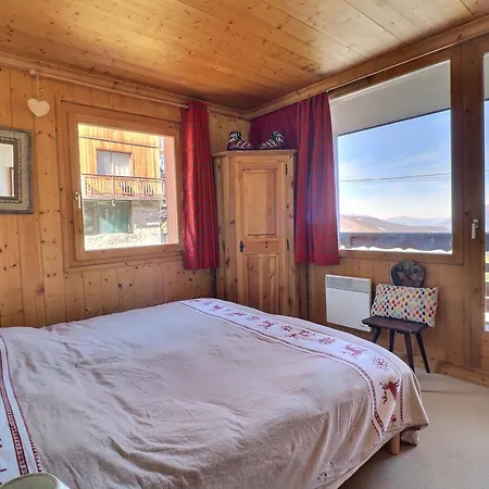 2 Pieces 6 Pers. Aux Allues - Skis Aux Pieds, Proche Commerces, Balcon, Wifi. - Fr-1-182-188