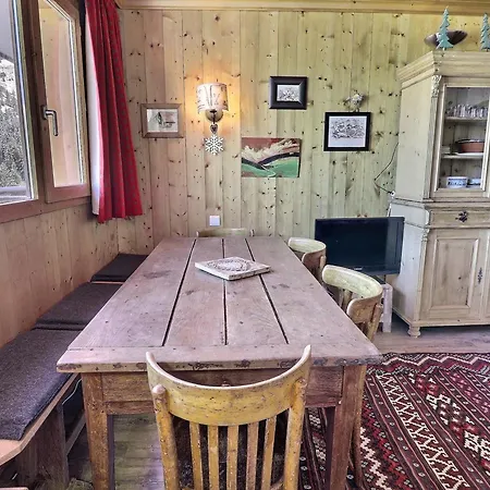 Apartment 2 Pieces 6 Pers. Aux Allues - Skis Aux Pieds, Proche Commerces, Balcon, Wifi. - Fr-1-182-188